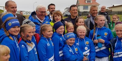5. fl.kv. Eyjamót 2019 með forsetum ÍSl og Þýs, Ásgeir Sigurvins og Heimi Hallgríms
